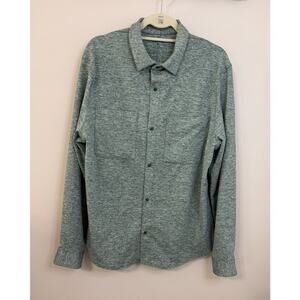 Lululemon men's nulu green snap closure, long sleeves, front pockets, size large